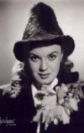 Элла Логан